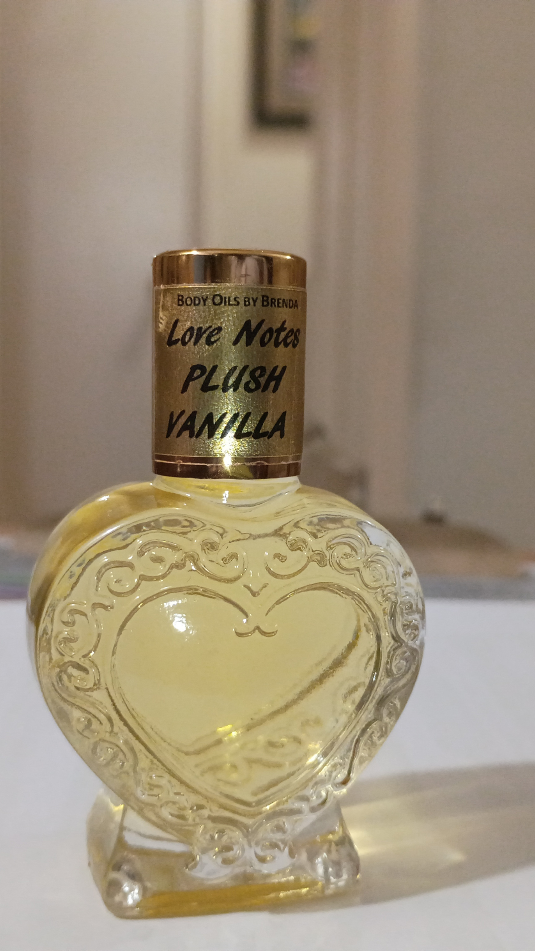 Love Notes Vanilla Plush Type Body Oil, Luxury Perfumed Oil, Vanilla Sweet Warm Spicy Marshmallow, Woody Scent, Feminine Scent-Gourmand Vanilla Alcohol Free Fragrance-Sweet Perfume